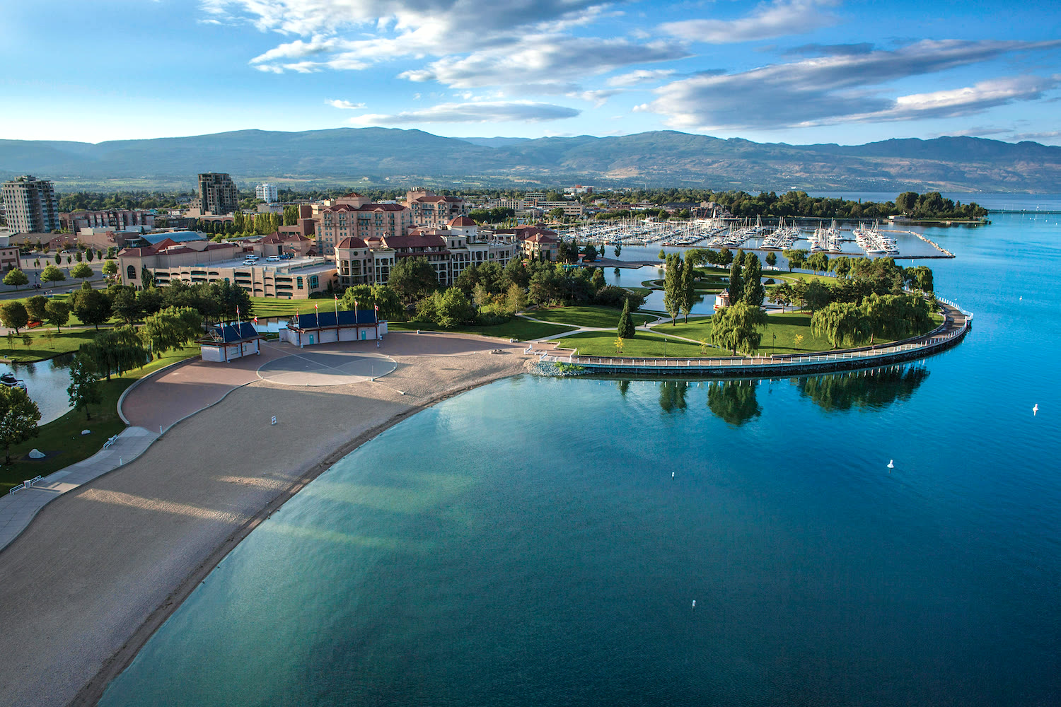 Waterfront Park – Tugboat Bay Beach