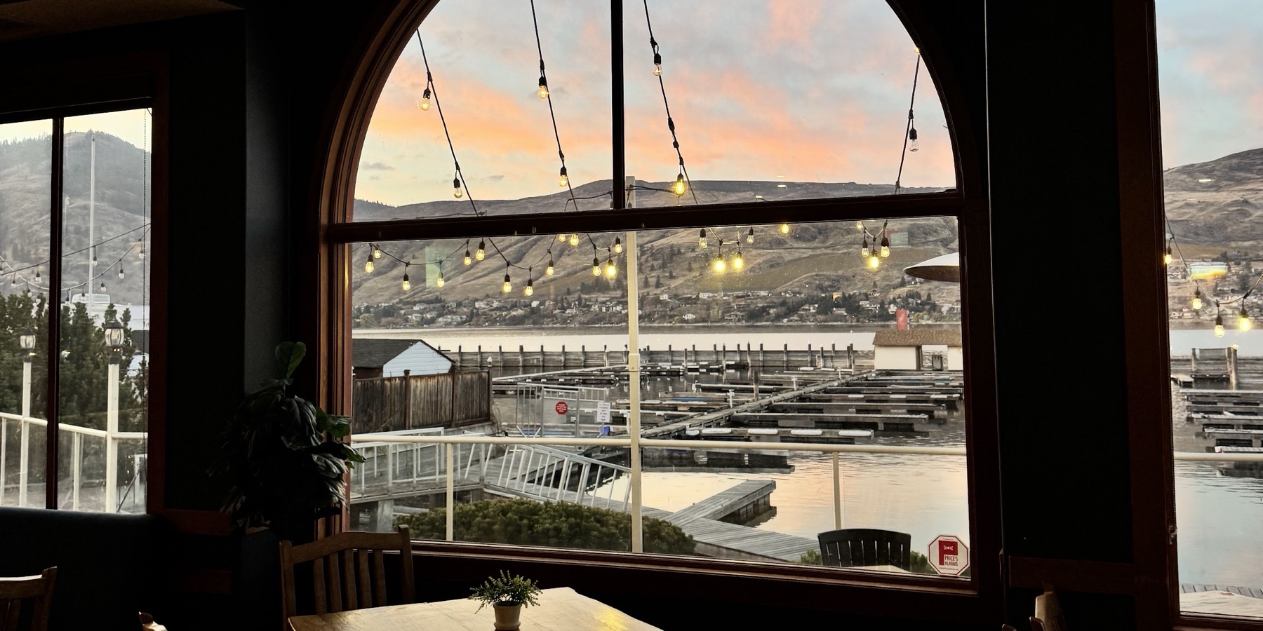 1516 Pub & Grill