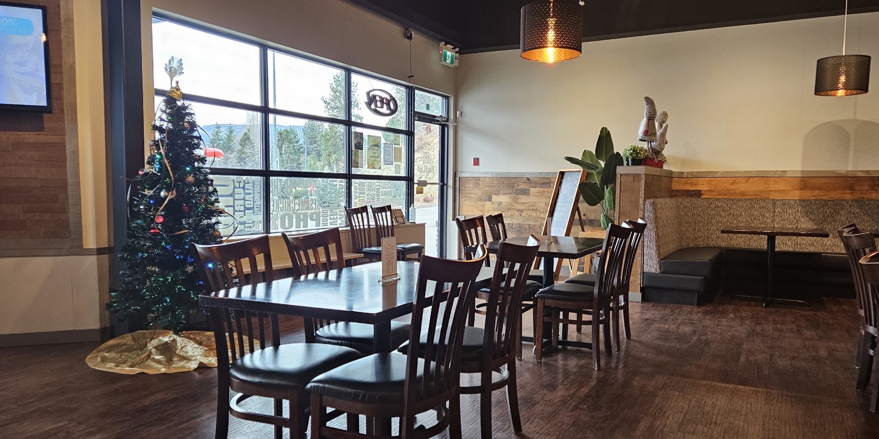 Basil Leaf Asian Fusion Restaurant - Peachland