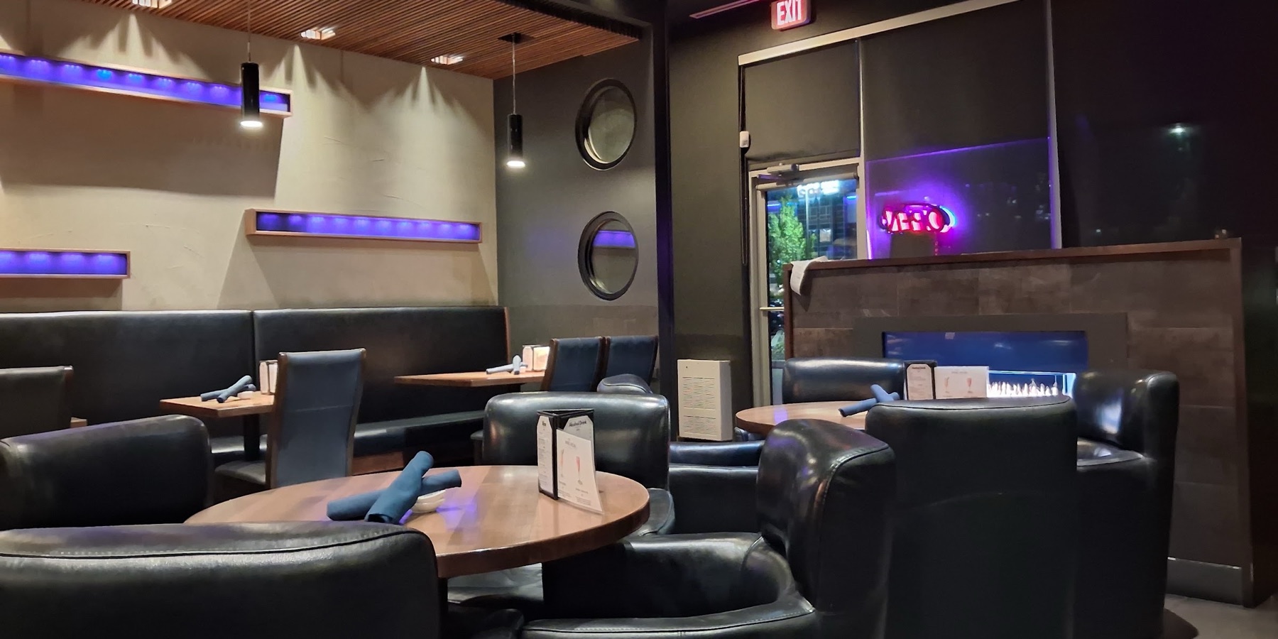 Bluetail Sushi - Commerce