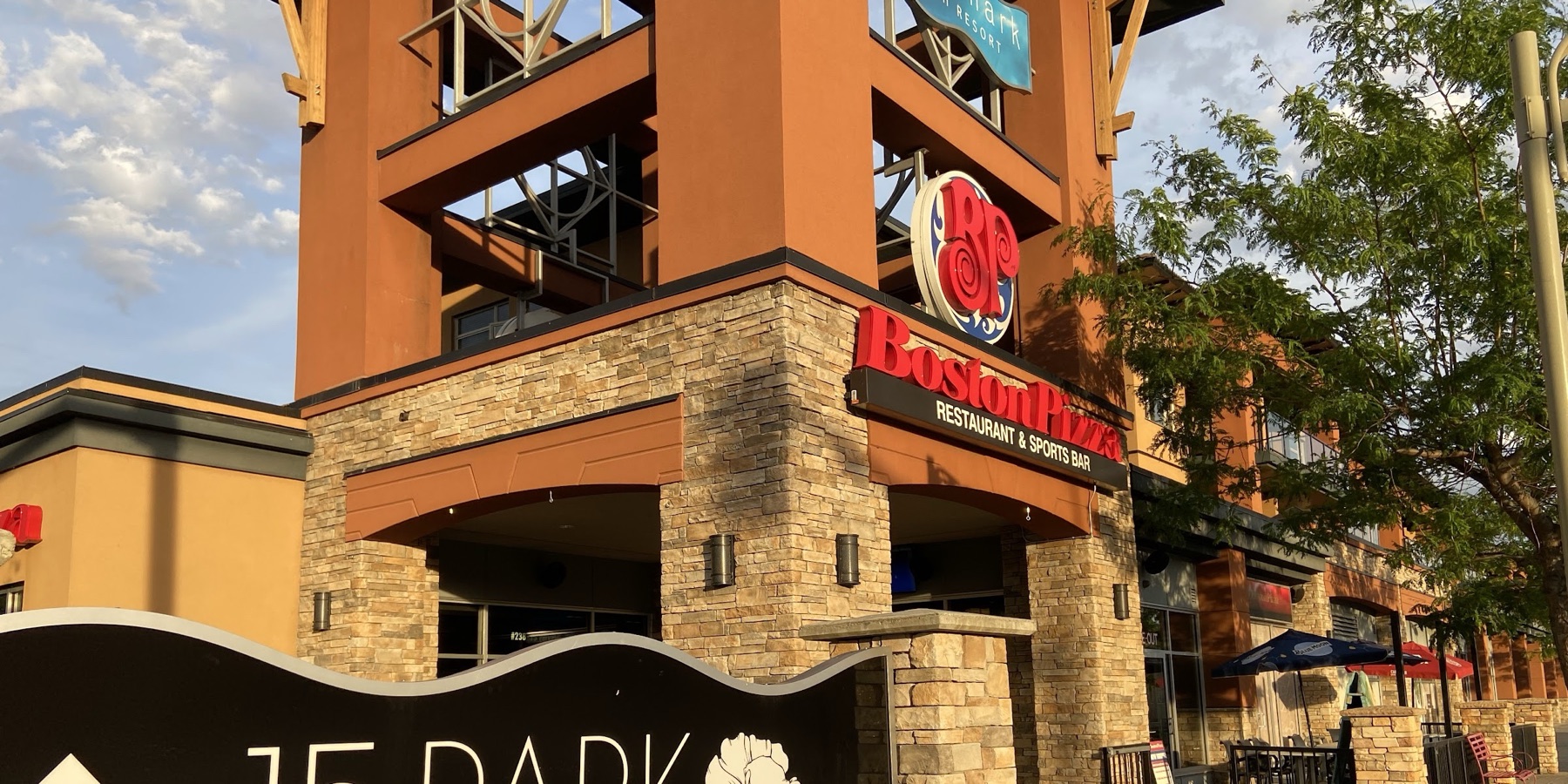 Boston Pizza at the Watermark
