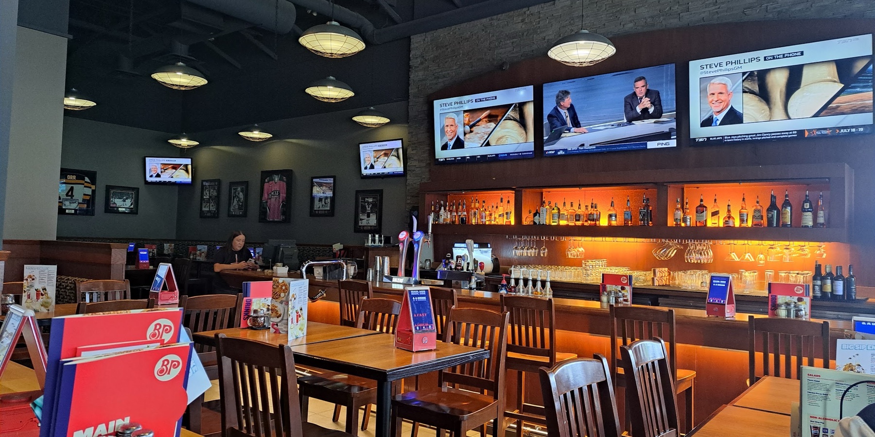 Boston Pizza Kelowna Downtown
