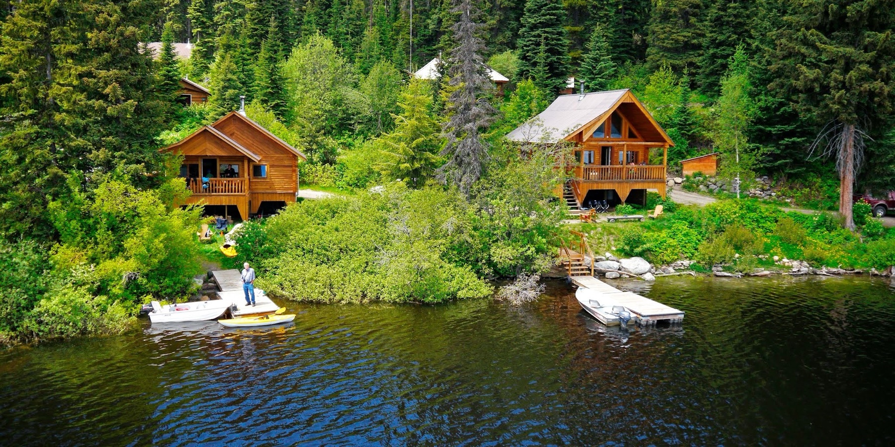 Dee Lake Wilderness Resort