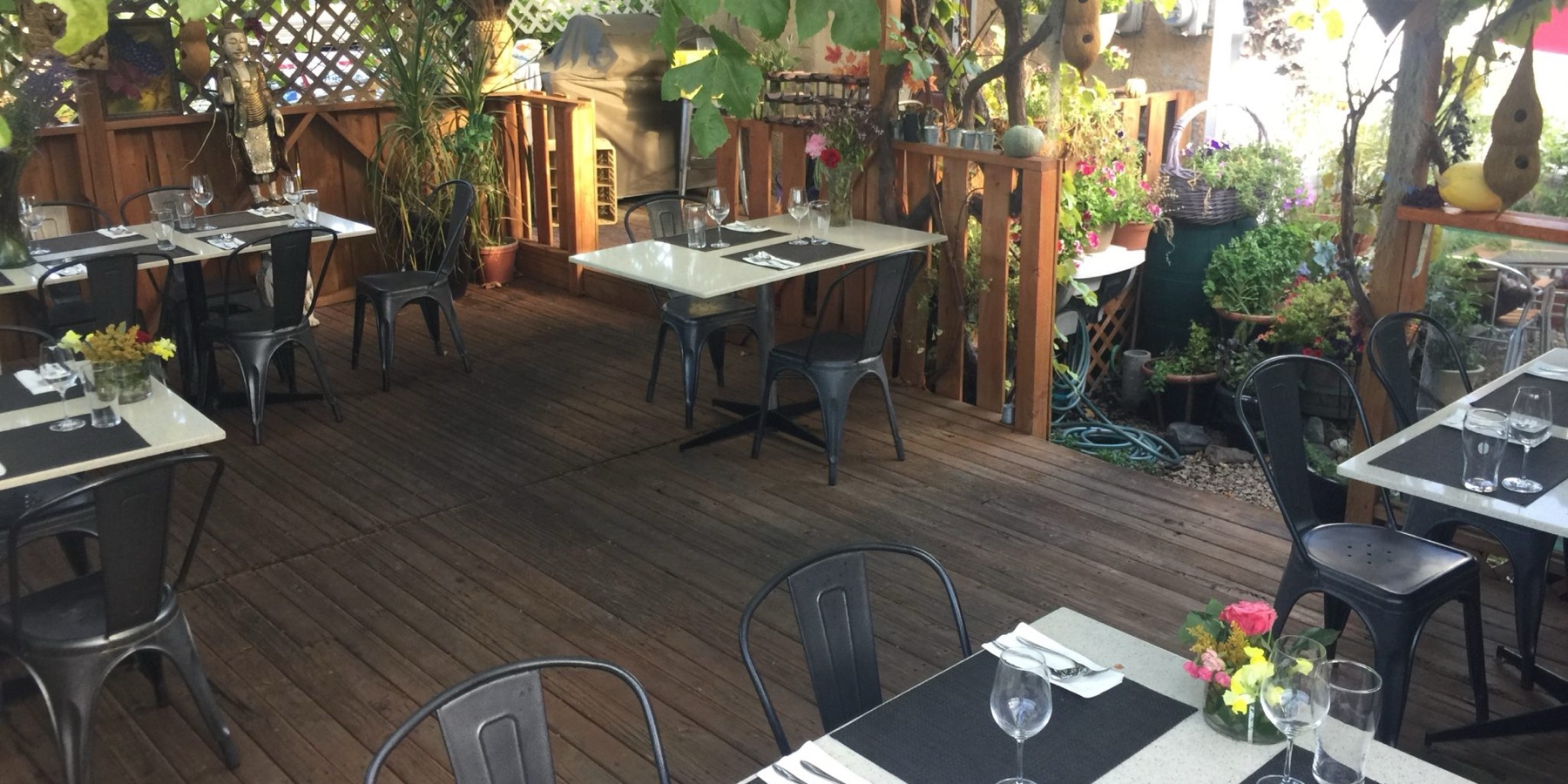 Dolci Thai Bistro