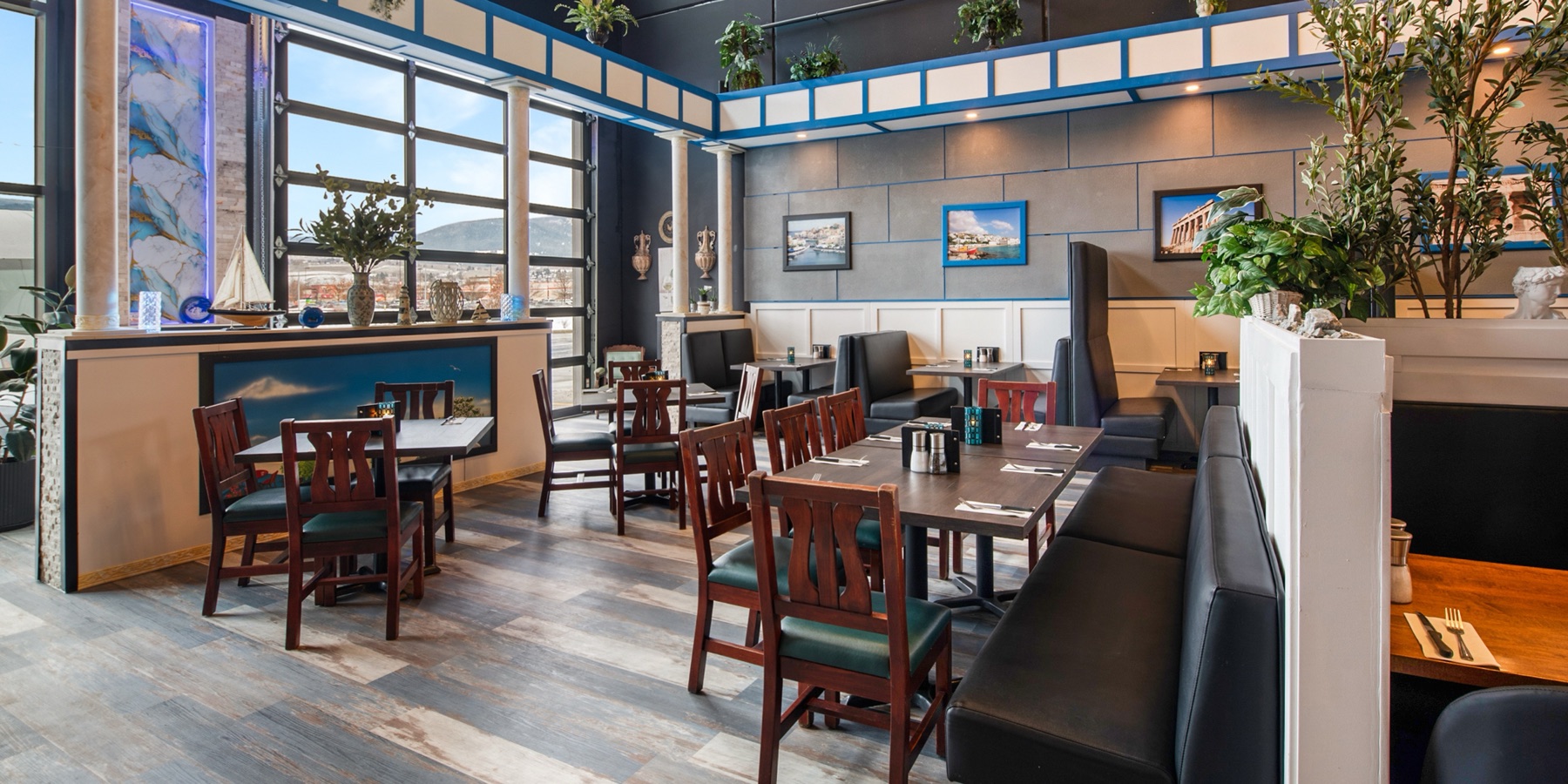 Dorians Greek Taverna Vernon