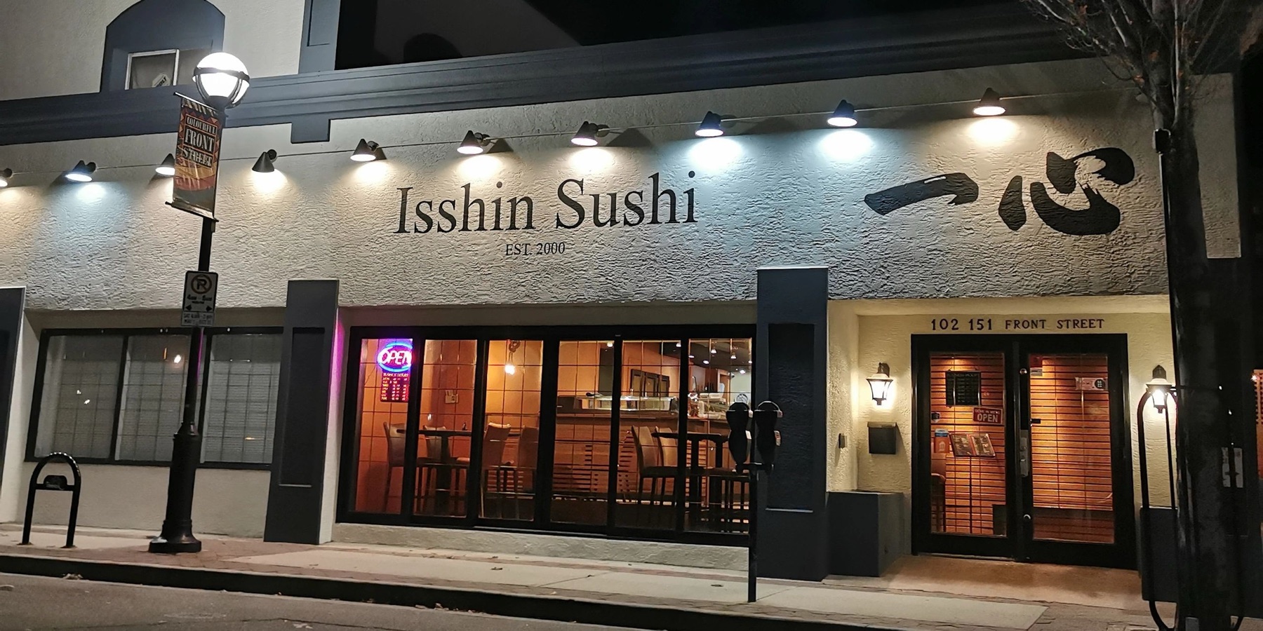 Isshin Sushi Bar & Asian Dining