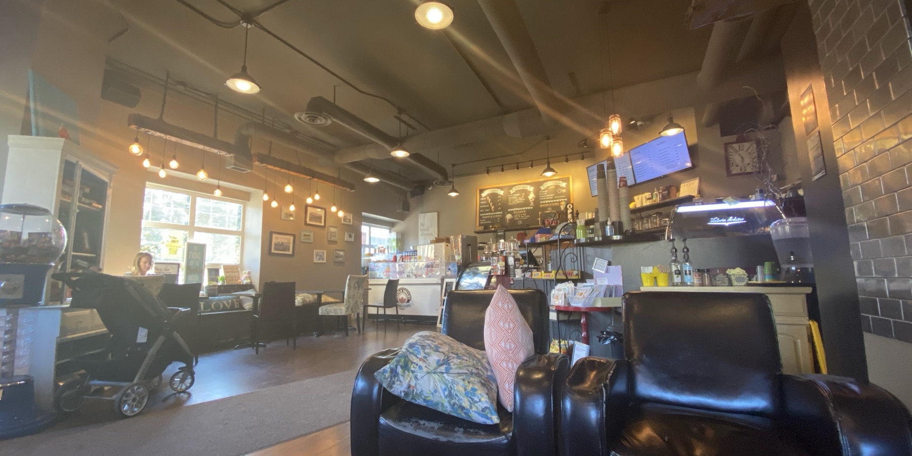 Kettle Valley Coffee & Scoops