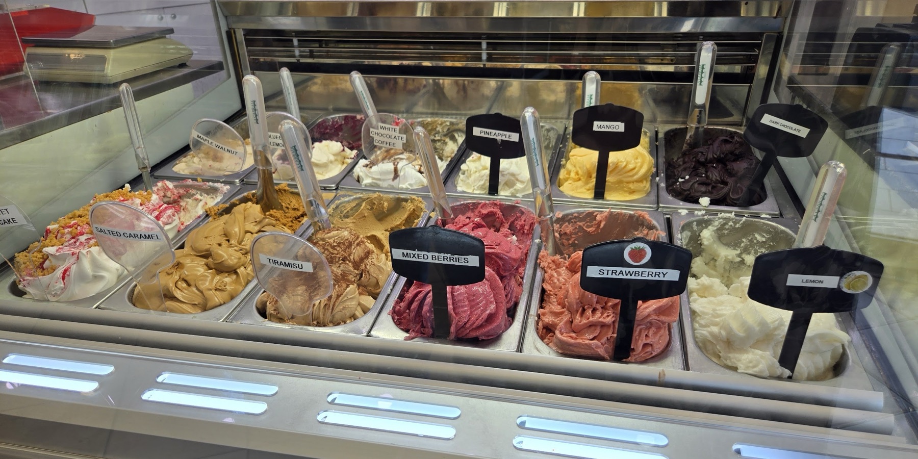 La Carraia Gelateria Cafe