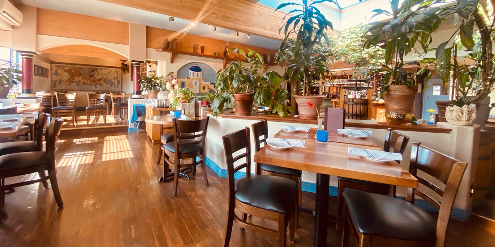 La Casa Ouzeria Restaurant