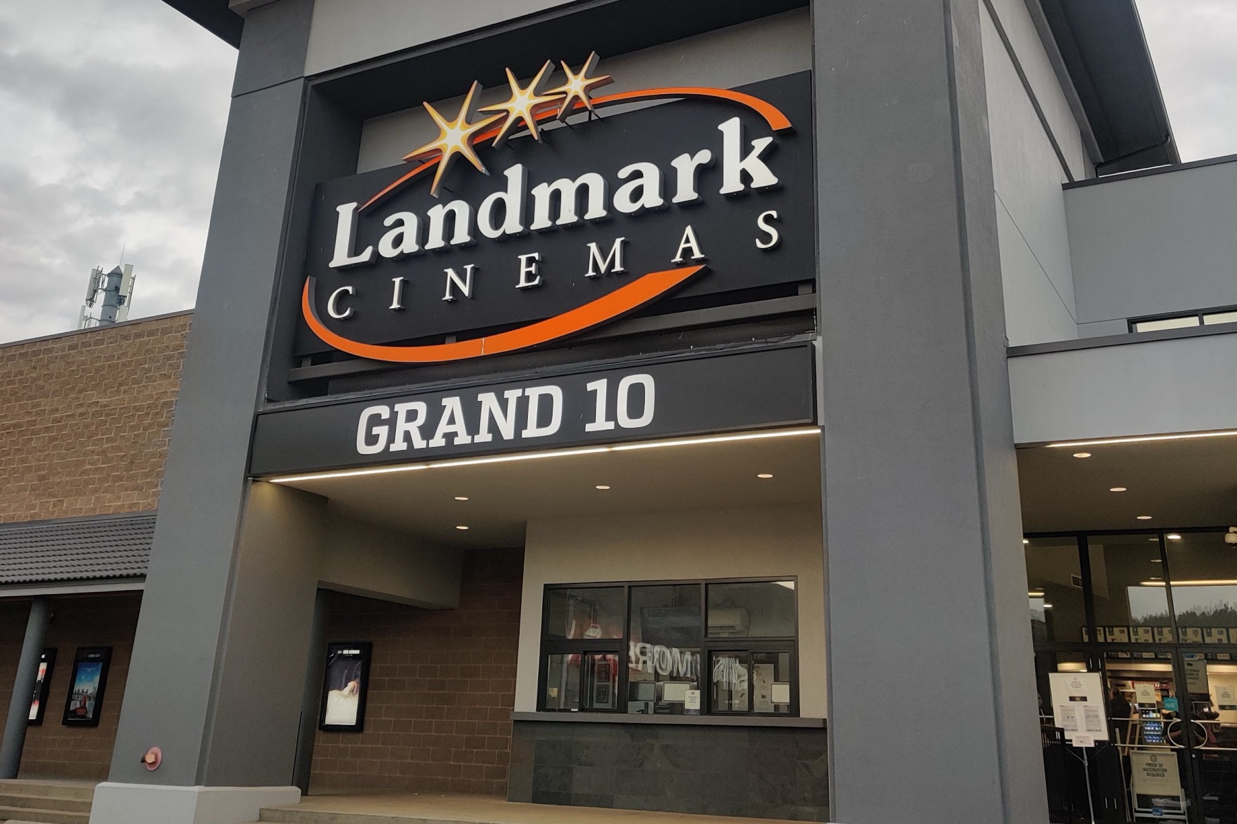 Landmark Cinemas Grand 10 Kelowna