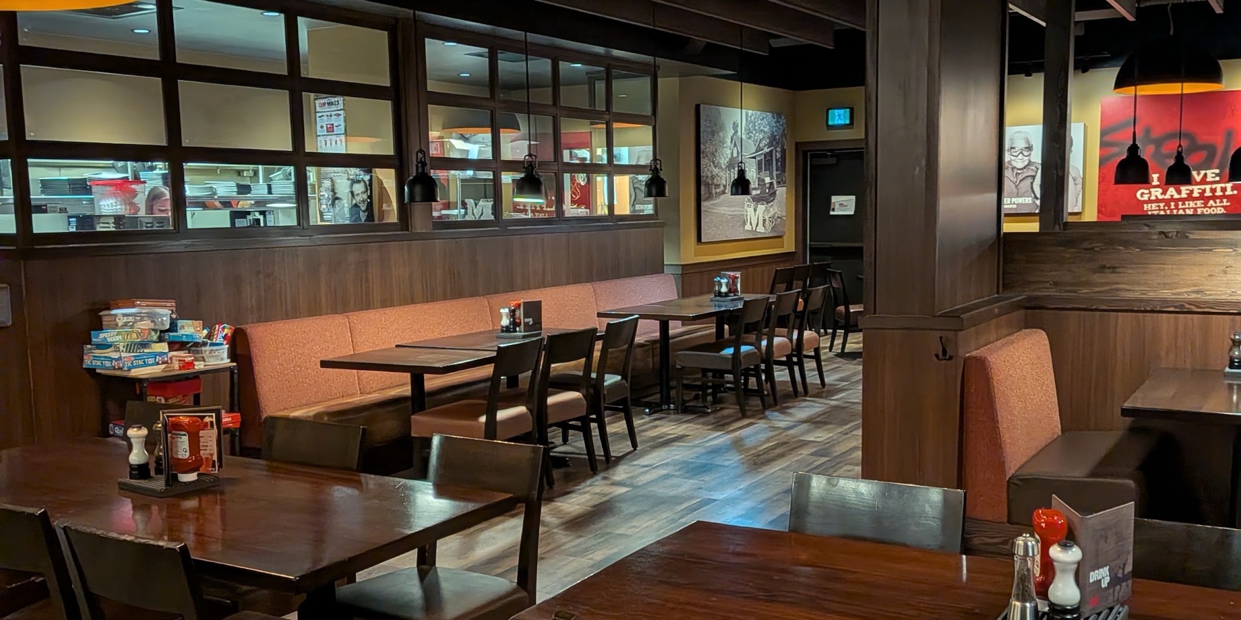 MR MIKES SteakhouseCasual (Vernon)