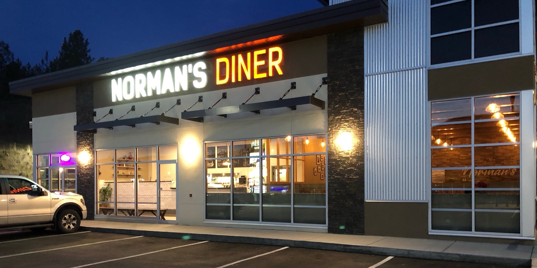 Norman's Diner - Lake Country