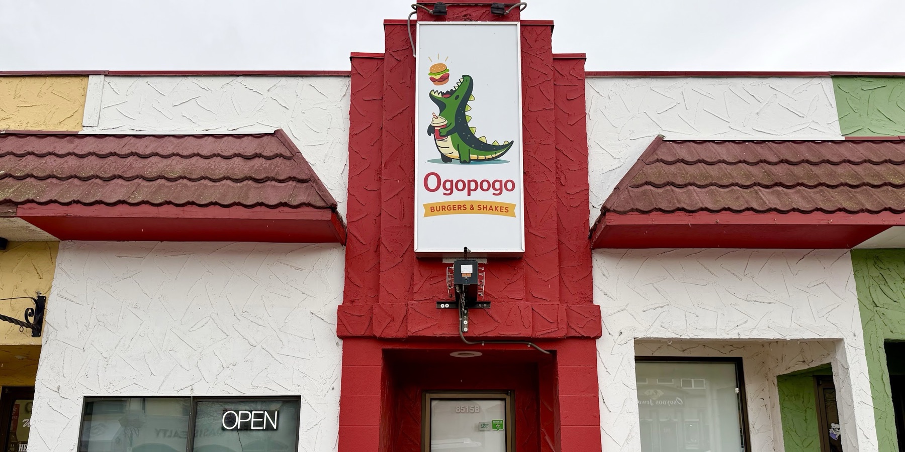 OGOPOGO Burgers & Shakes