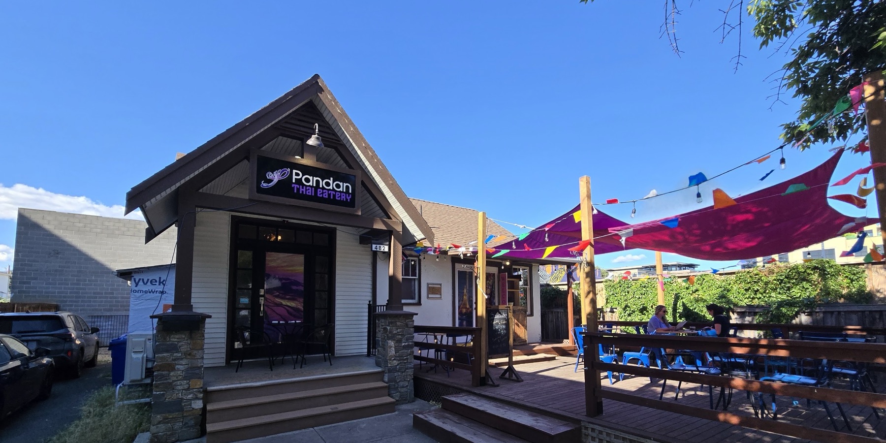 Pandan Thai Eatery