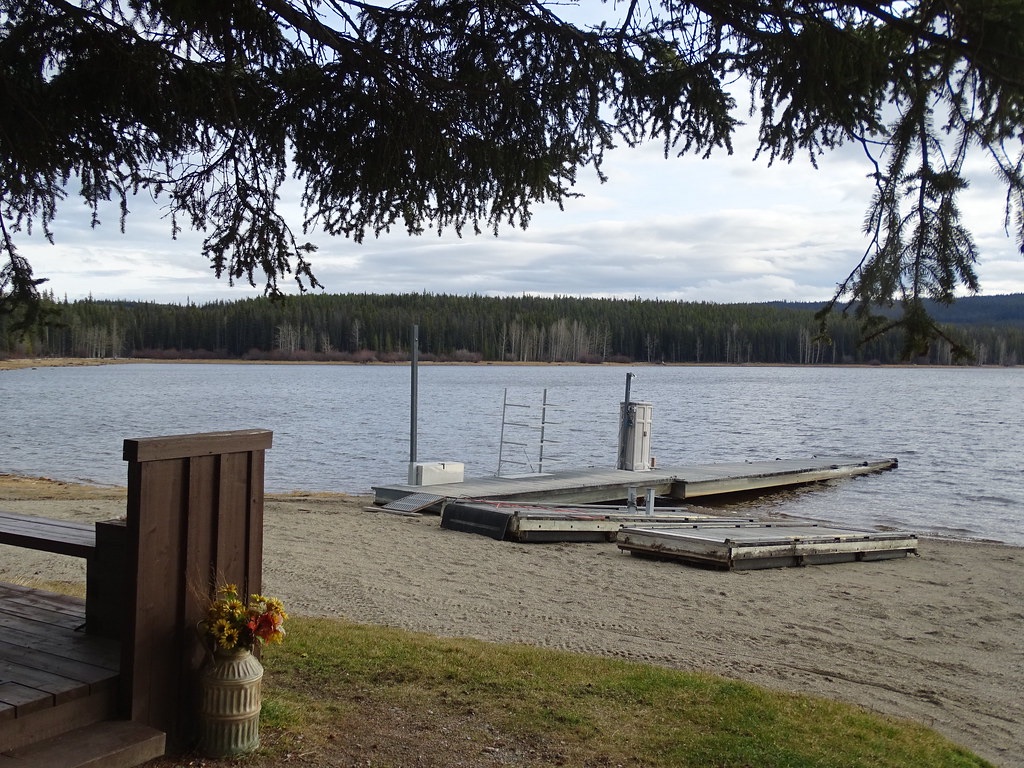 Postill Lake Lodge