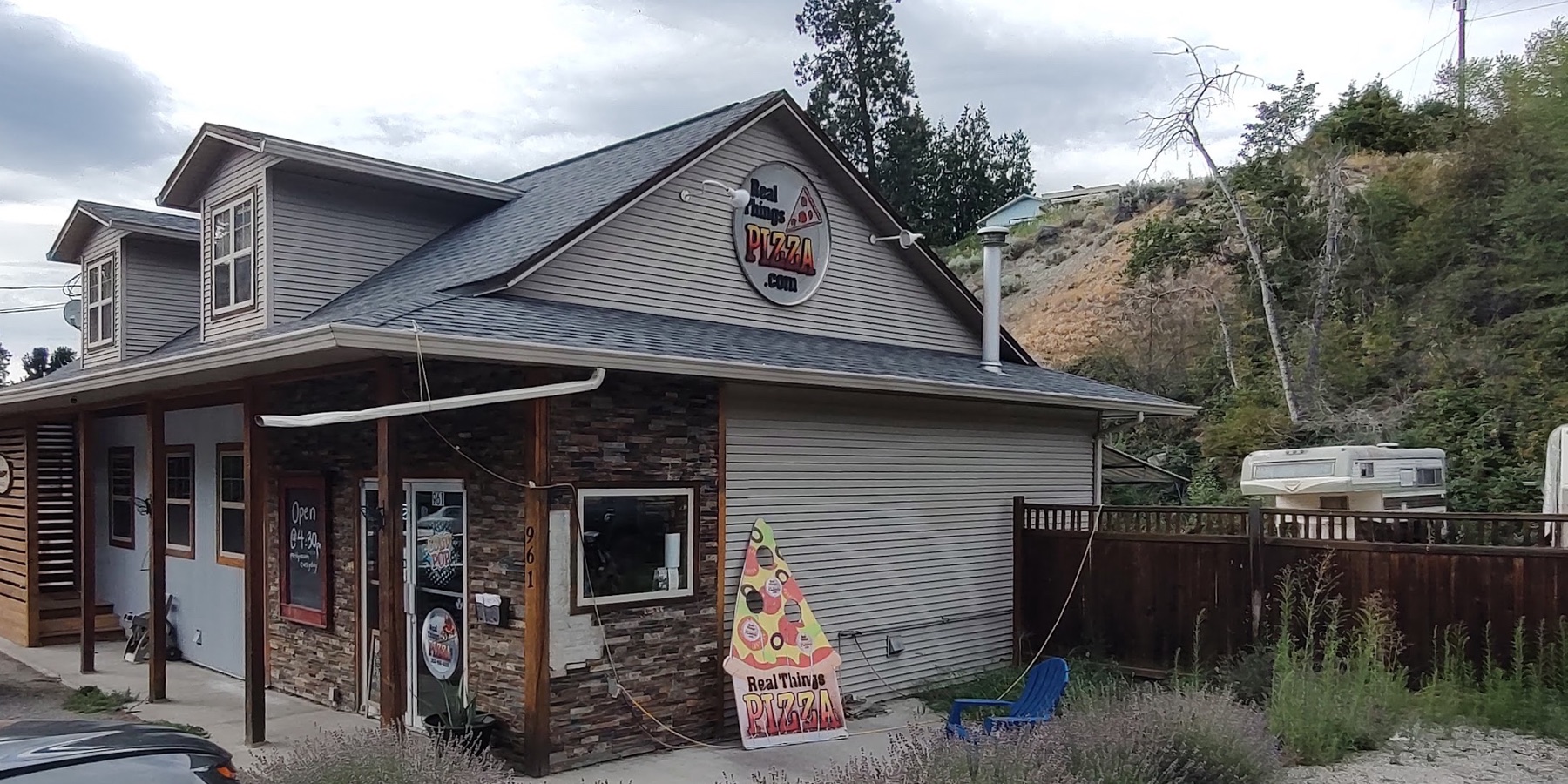 Rocky's Real Things Pizza Naramata
