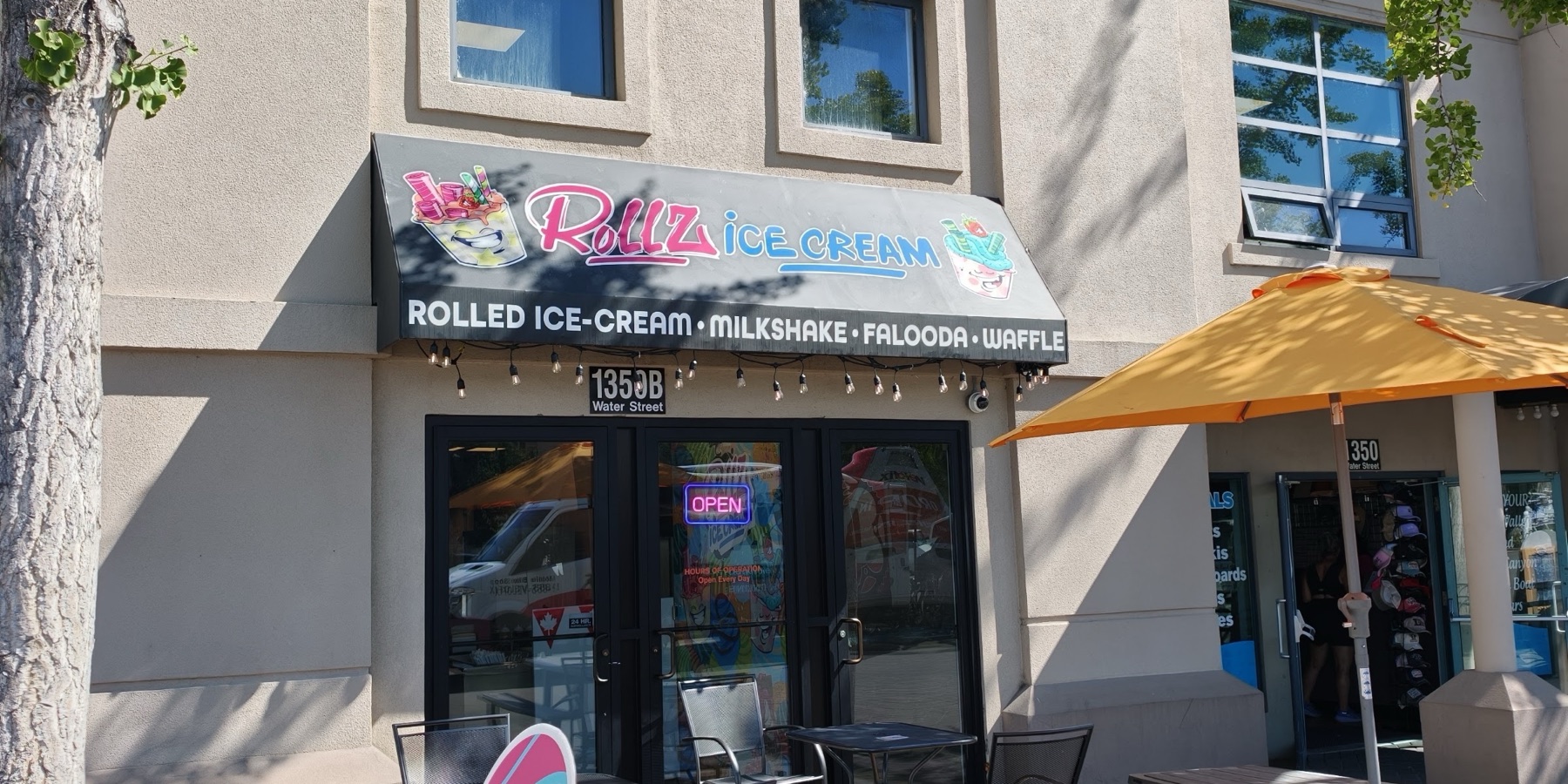 Rollz Ice Cream & Desserts - Kelowna