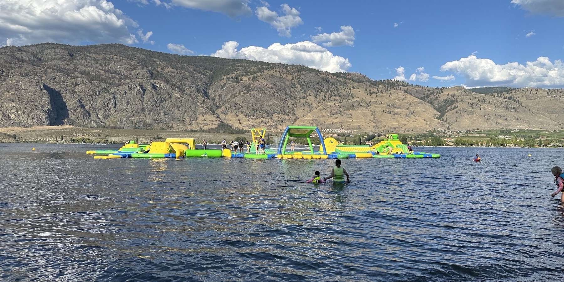 Splash BC Floating Water Park – Osoyoos