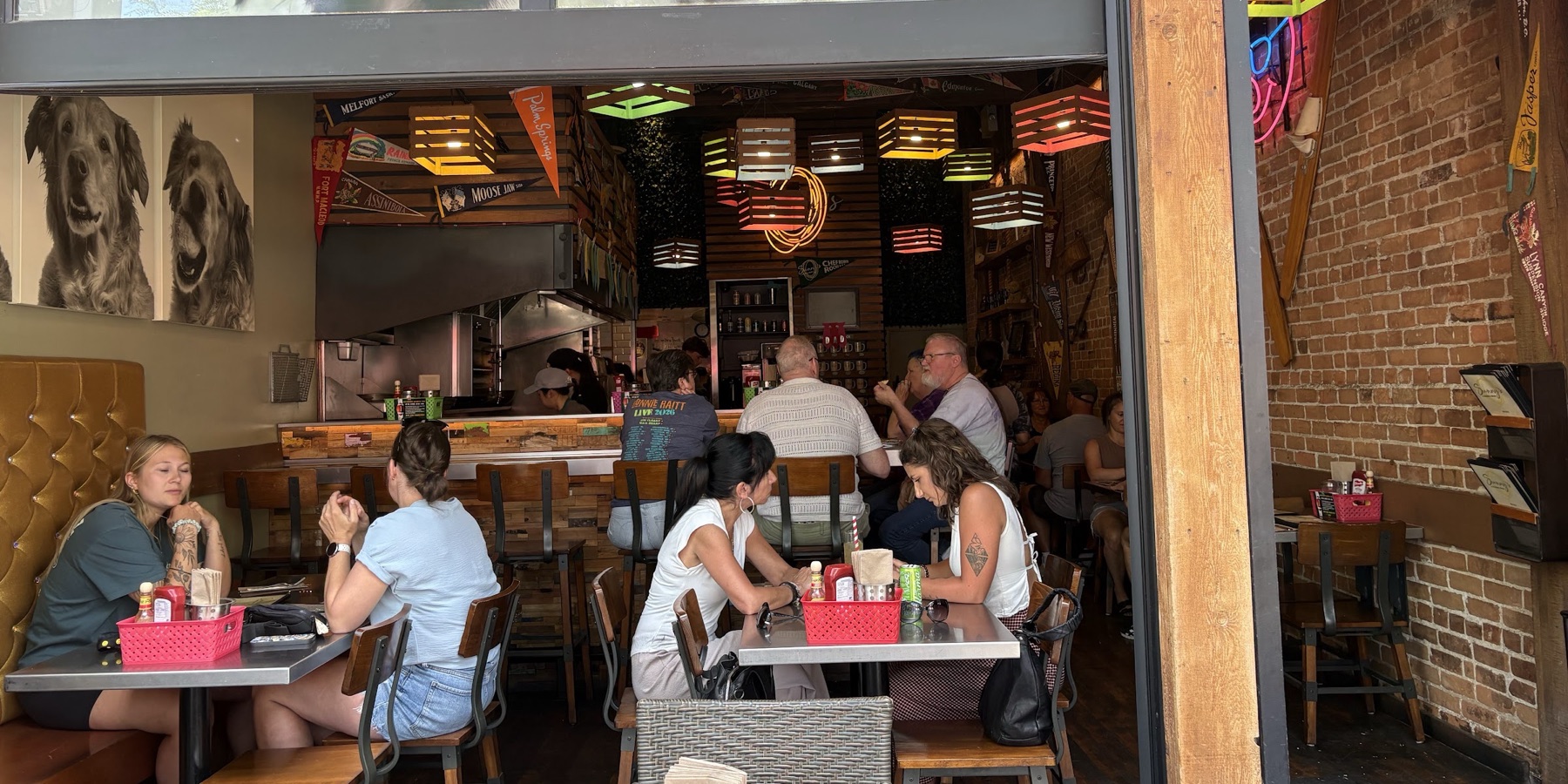 Sunny's a modern diner