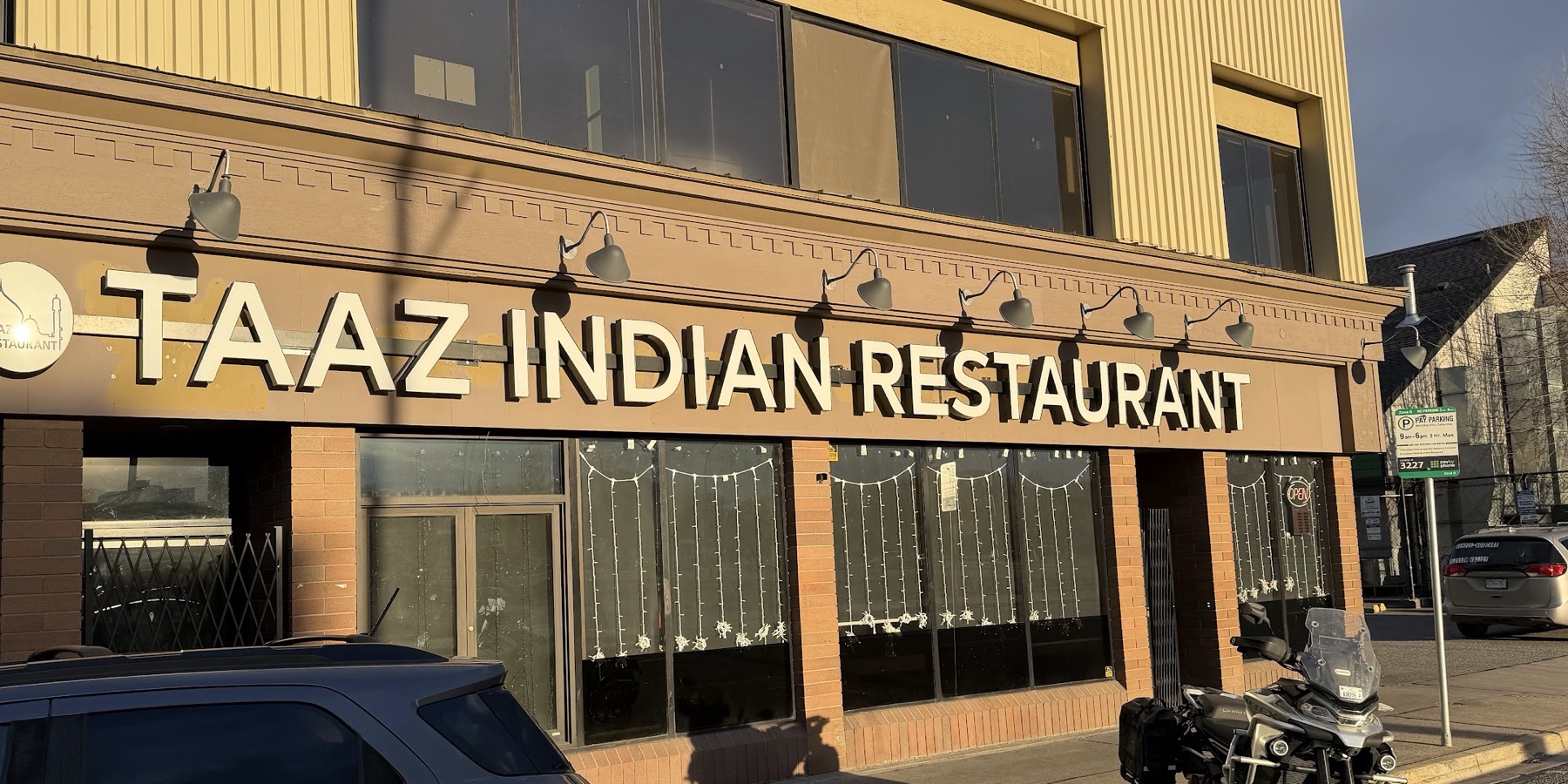 TAAZ Restaurant