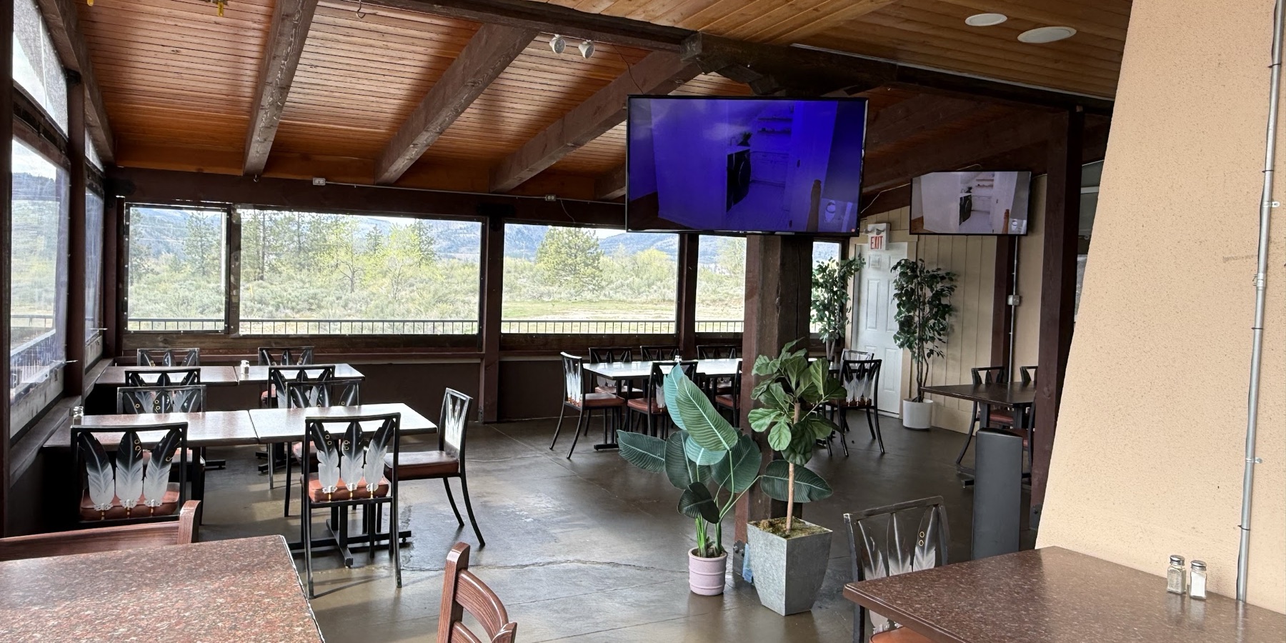 The Lynx Lounge