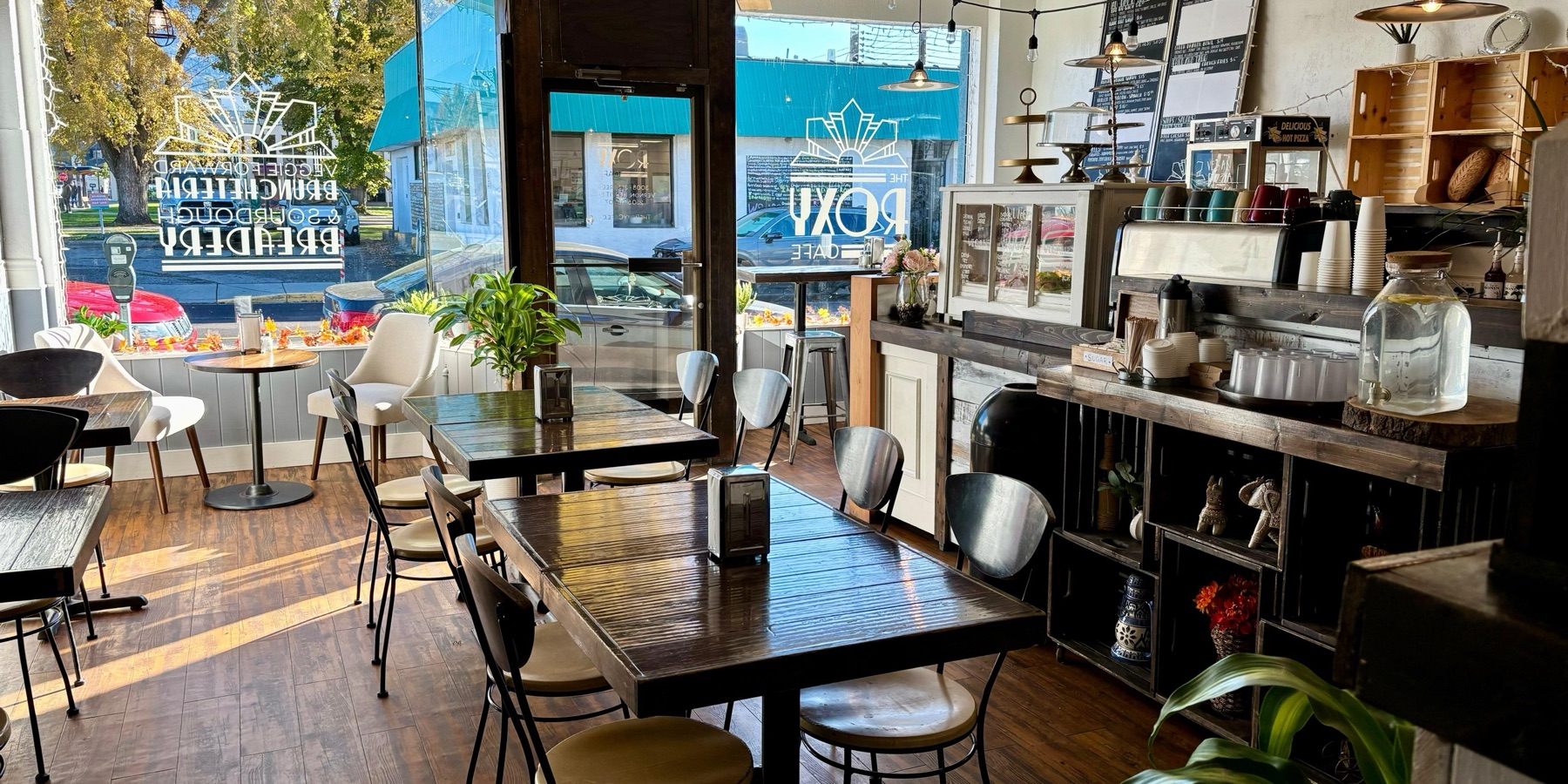 The Roxy Cafe - Vegan and Vegetarian Restaurant Cafe