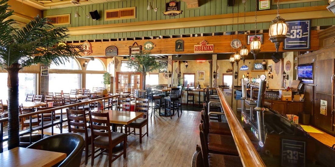 Tonics Pub & Grill