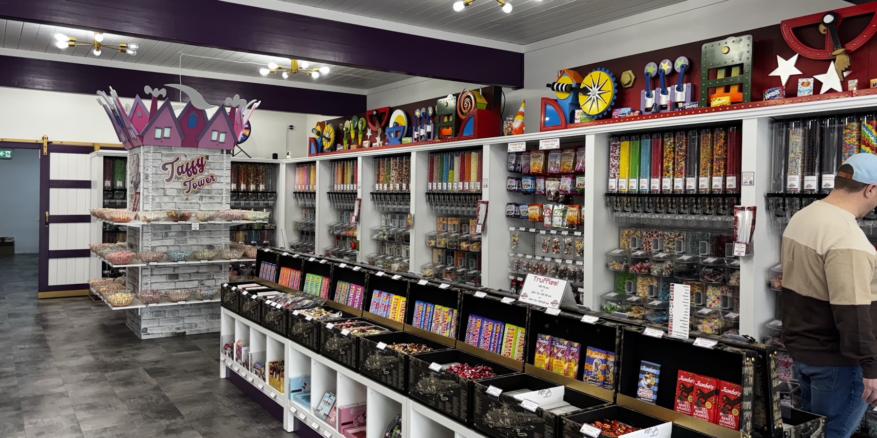 Von Schweets Treat Shop