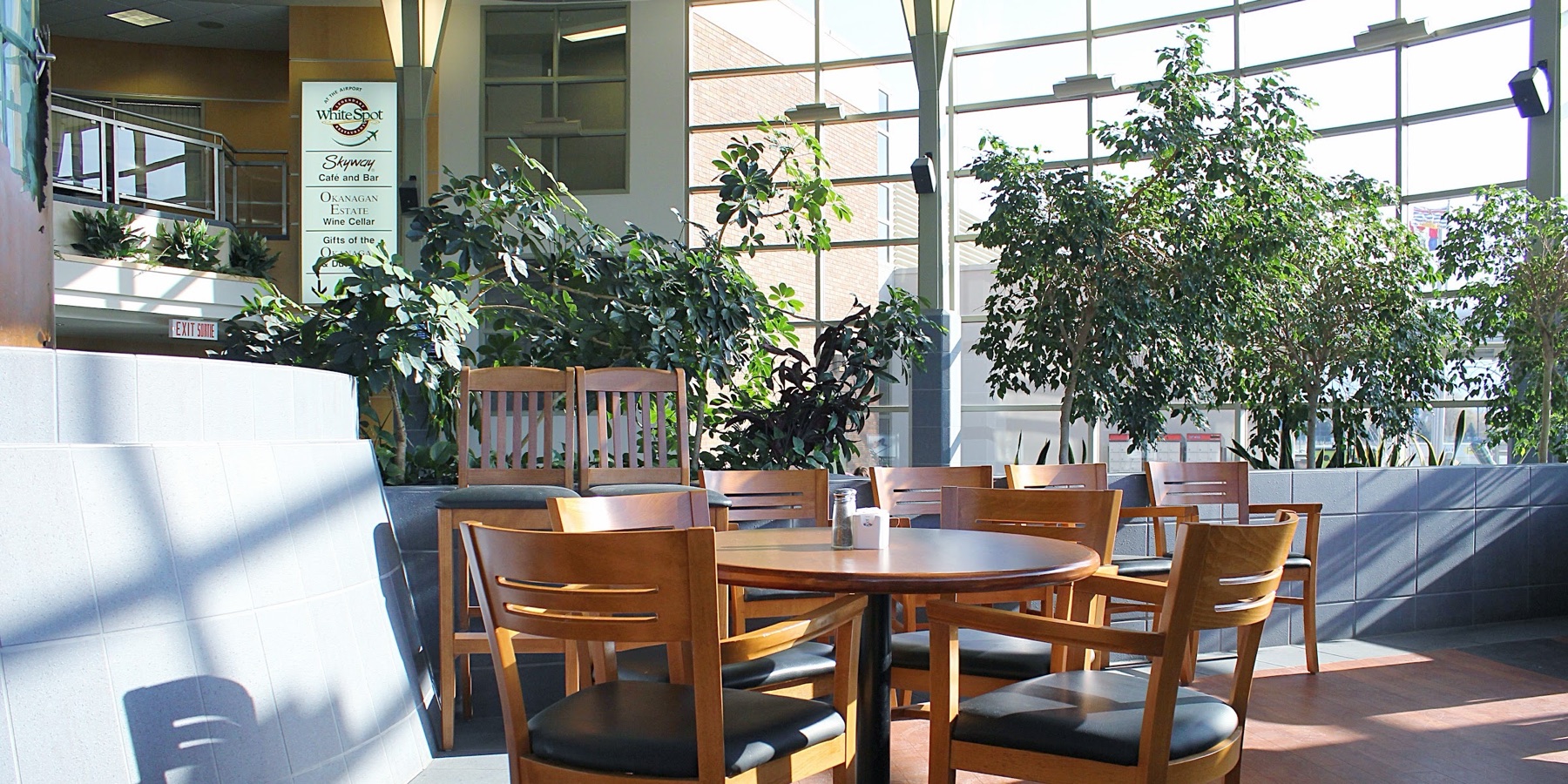 White Spot Kelowna Airport